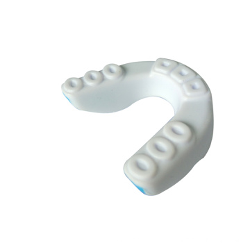 2020 Badboy White Black Mouth Guard para el boxeo MMA